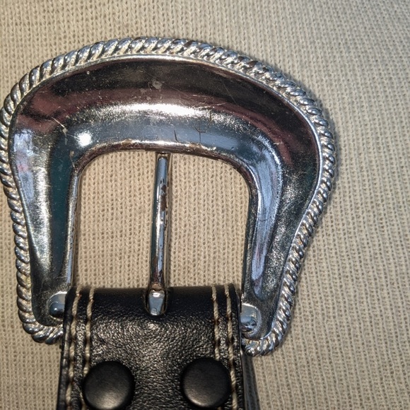 Western Riveted Faux Leather Belt Large Silver Tone Buckle & Rivets Unisex 50" - Picture 7 of 10